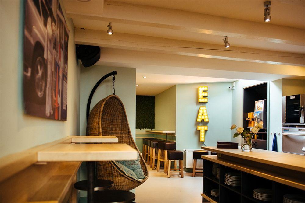 King Kong Hostel Роттердам Экстерьер фото